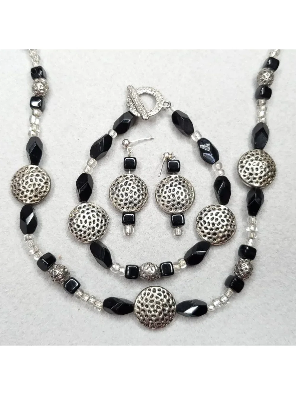 Beaded Necklace Bracelet Earring Set Black Silver Tone 20